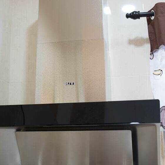 Holidayhome 188 Taman Sejati Suria