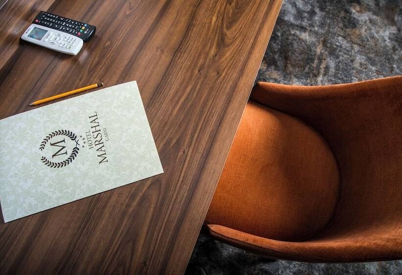 هتل Marshal Garni