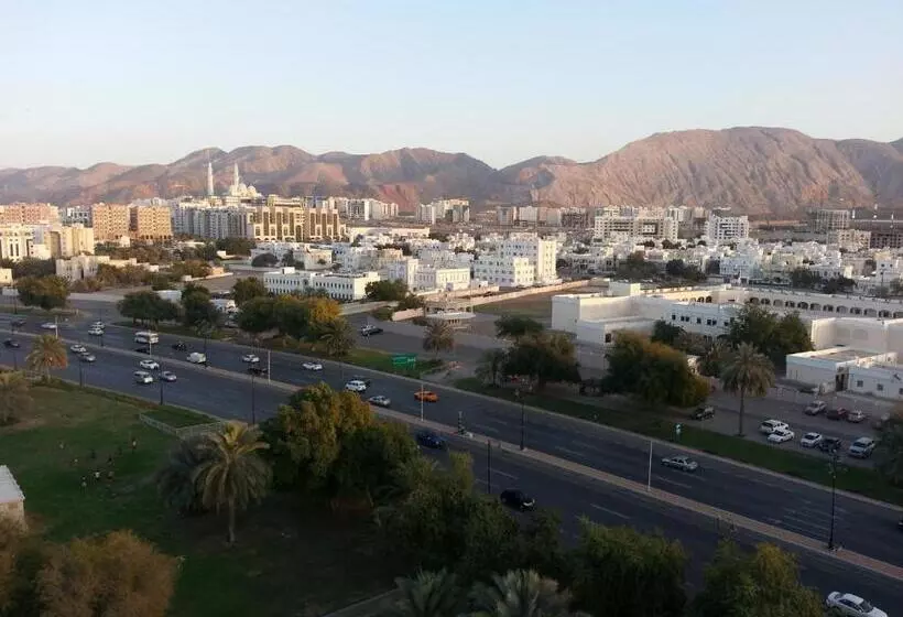 هتل Muscat Inn