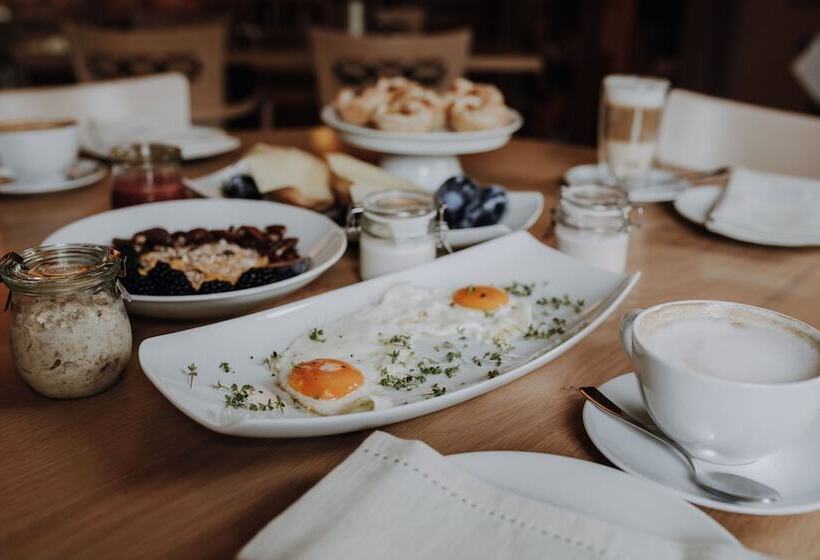 Отель Okelmann S