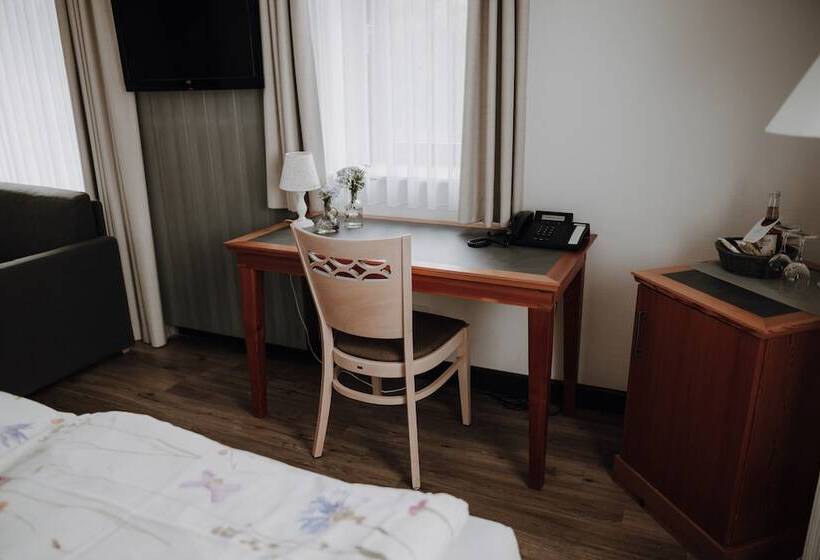 Отель Okelmann S