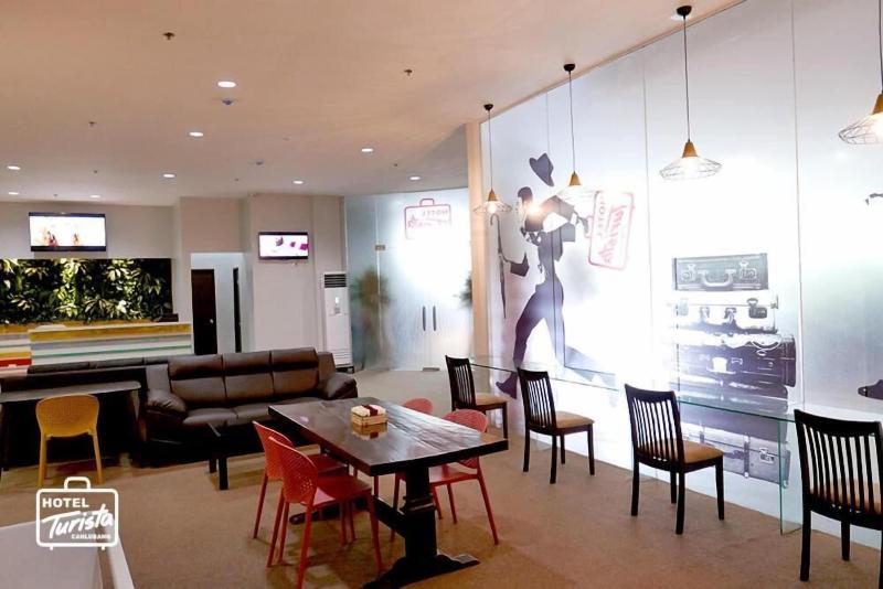 酒店 Turista Canlubang