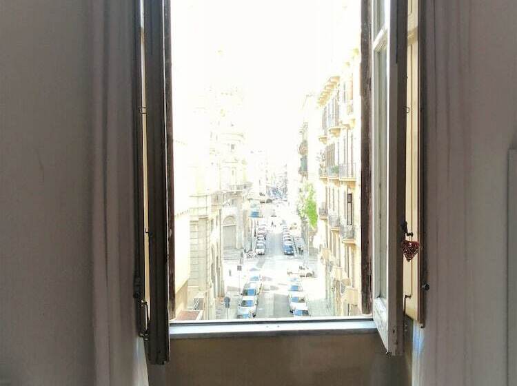 Jonathan Hostel & Guesthouse