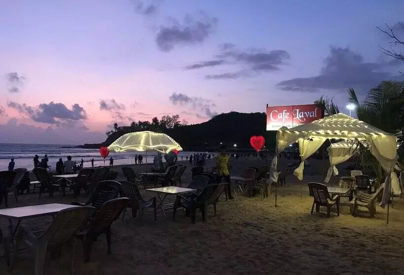 リゾートホテル Larios Beach Holidays