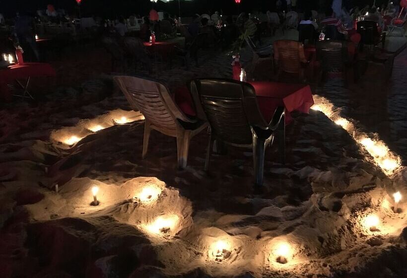 리조트 Larios Beach Holidays