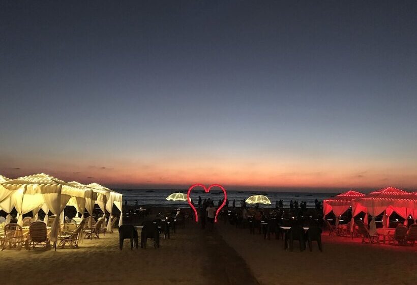 リゾートホテル Larios Beach Holidays