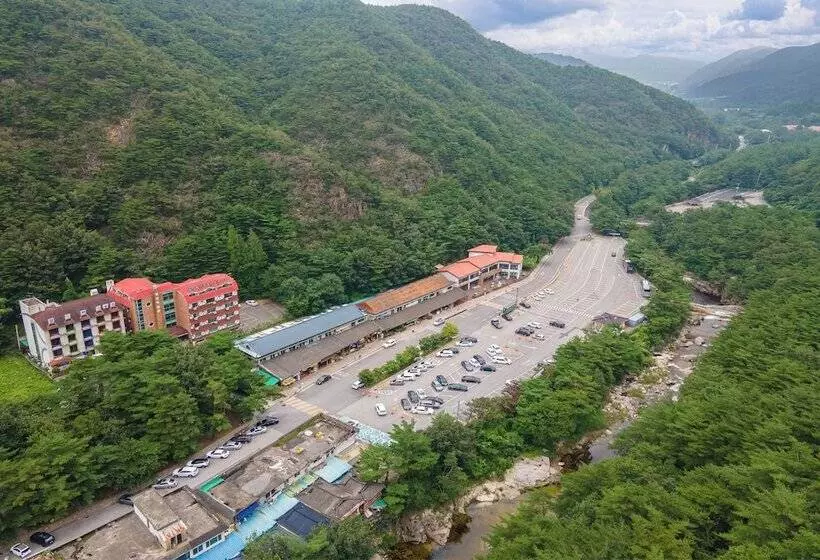 پانسیون Wolsan Atman