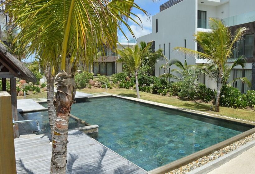 Rose Des Sables Beachfront Apartments