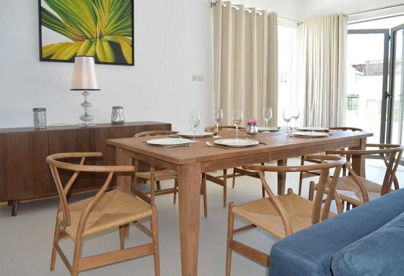 Rose Des Sables Beachfront Apartments