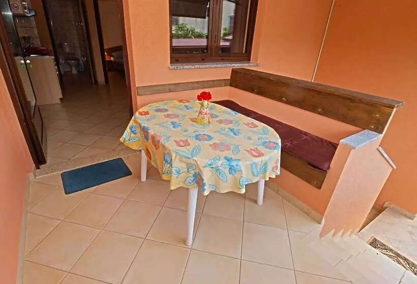 Apartments Denis 19
