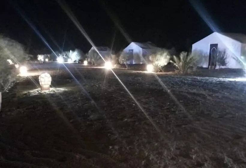 Hotelli Bivouac Erg Znaigui