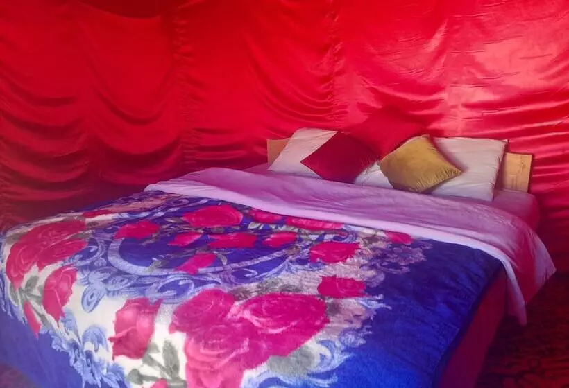 Hotelli Bivouac Erg Znaigui