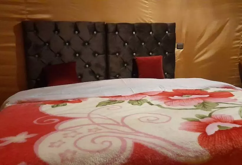 Hotelli Bivouac Erg Znaigui