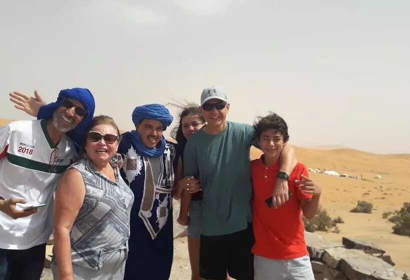 Hotelli Bivouac Erg Znaigui