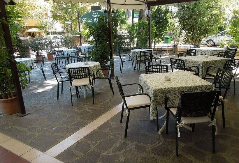 فندق Fior Di Pino