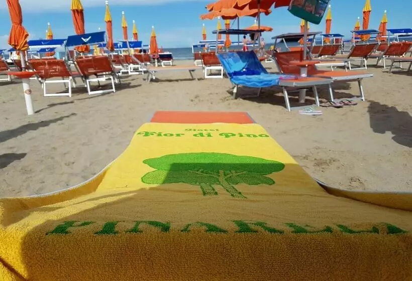 Hotelli Fior Di Pino