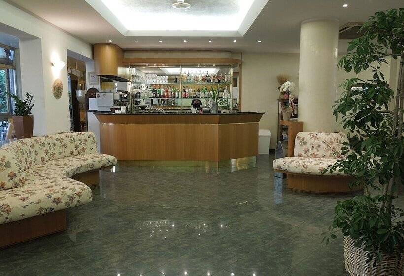 فندق Fior Di Pino