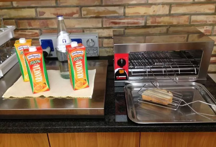 Hotelli Fior Di Pino