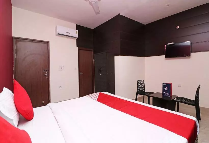 ホテル Oyo 9600 Country Homestay