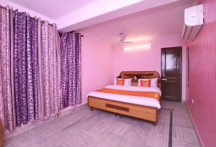 هتل O Rajesh Palace