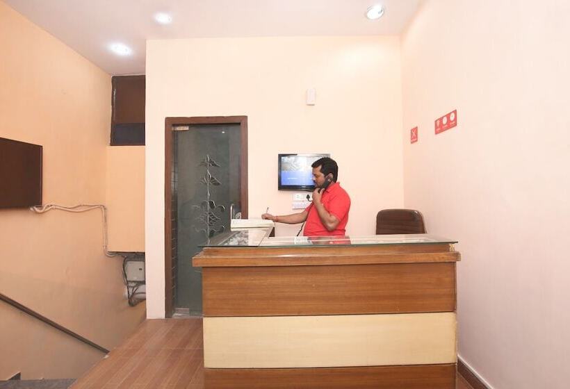 هتل O Rajesh Palace