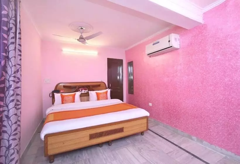 هتل O Rajesh Palace
