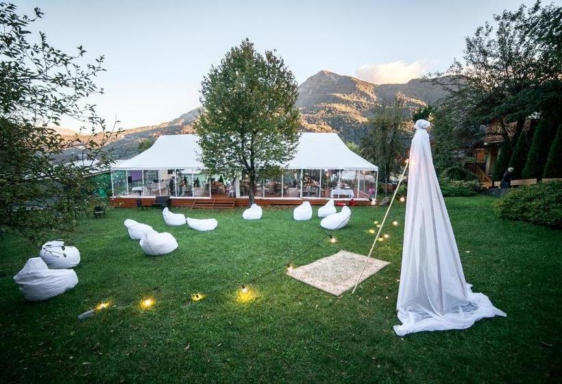 בית מלון כפרי Park Chalet Residence