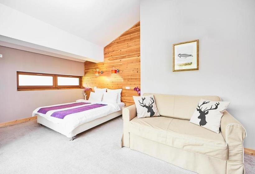 בית מלון כפרי Park Chalet Residence