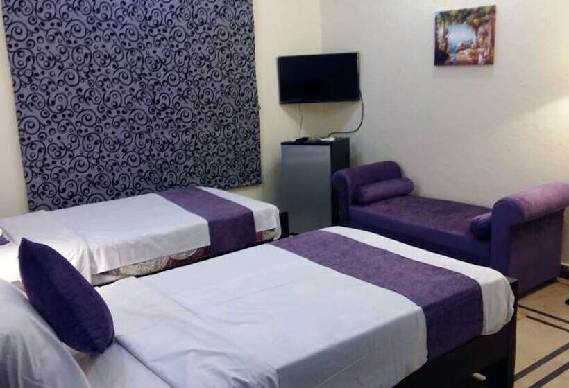 هتل Serene Residence