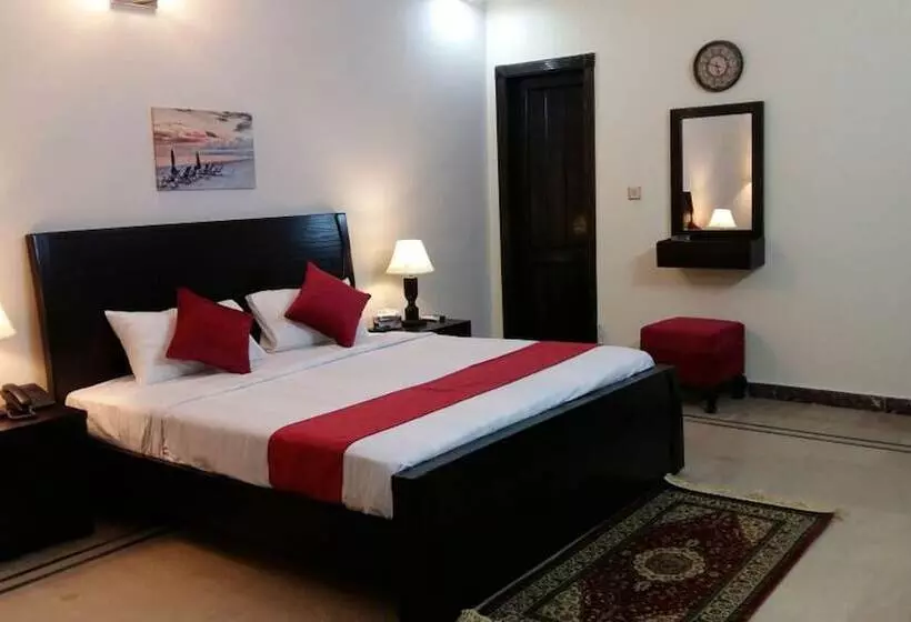 هتل Serene Residence