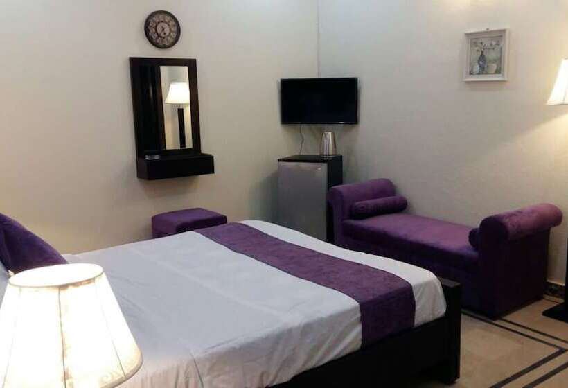 هتل Serene Residence