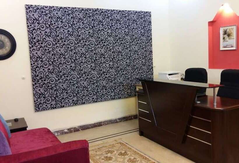 هتل Serene Residence