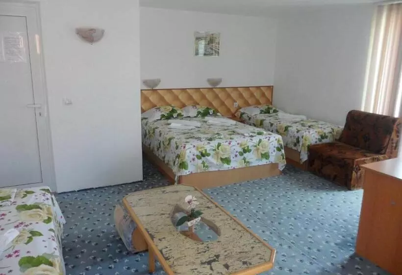 هتل Sianie Guest House