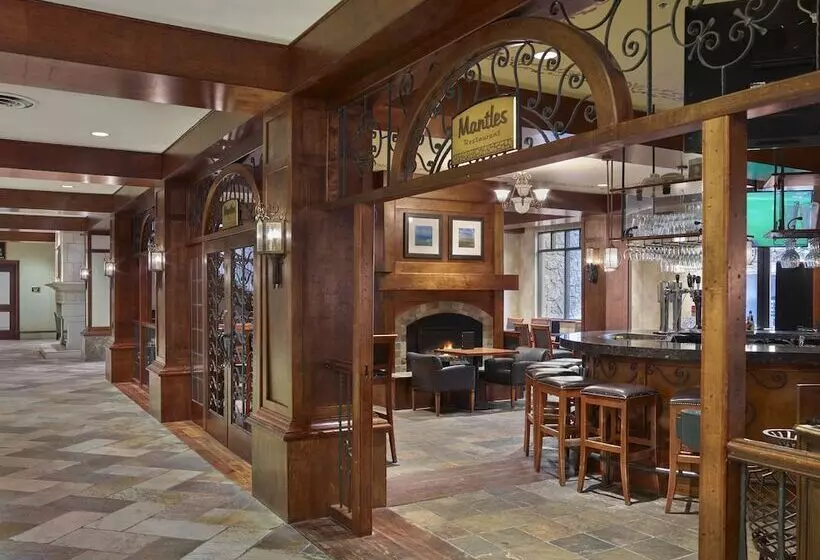 ホテル The Residences At Sun Peaks Grand