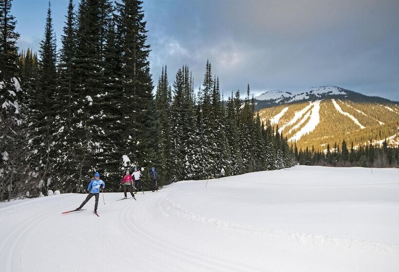 فندق The Residences At Sun Peaks Grand