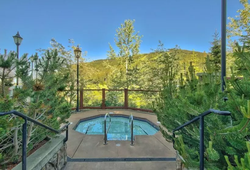 ホテル The Residences At Sun Peaks Grand