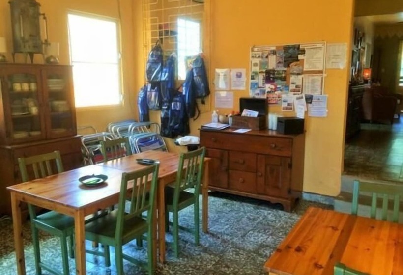 پانسیون Casa De Amistad Guesthouse