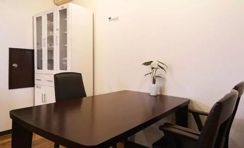 Air Hostel Lcc