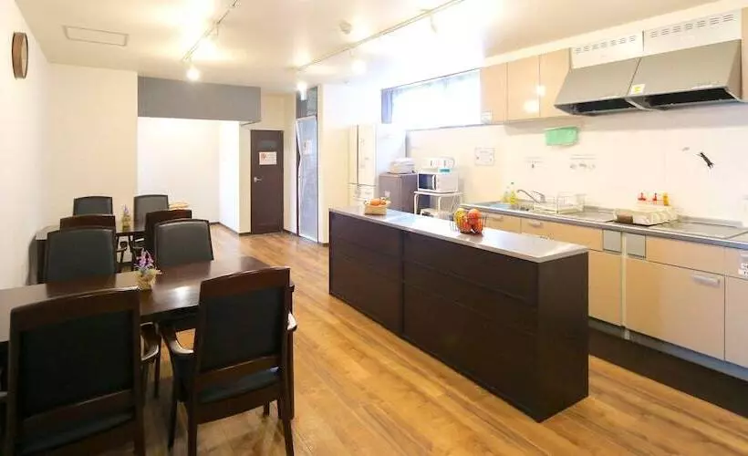 Air Hostel Lcc