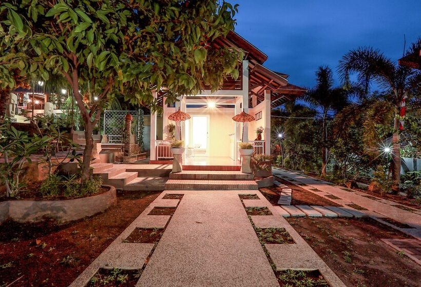 Bed and Breakfast Nipah Pool Villas & Restaurant