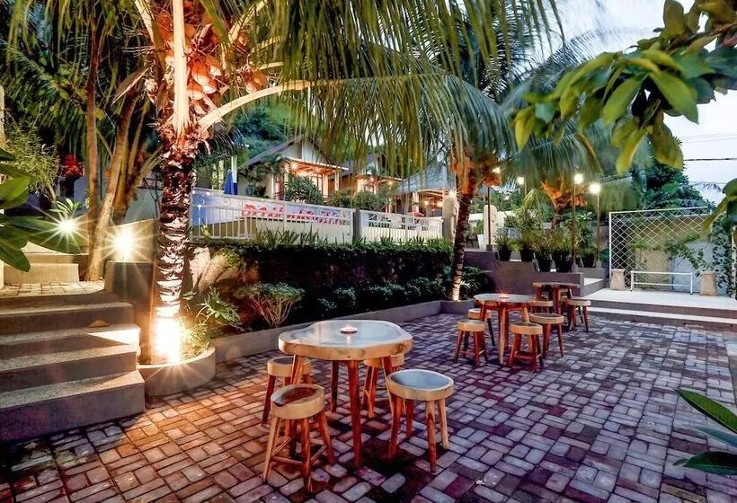 ベッドアンドブレックファースト Nipah Pool Villas & Restaurant