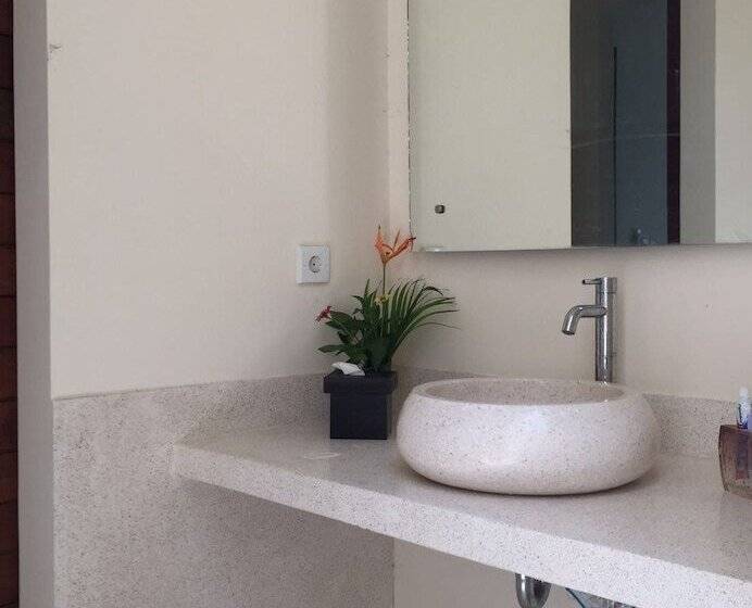 Bed and Breakfast Nipah Pool Villas & Restaurant