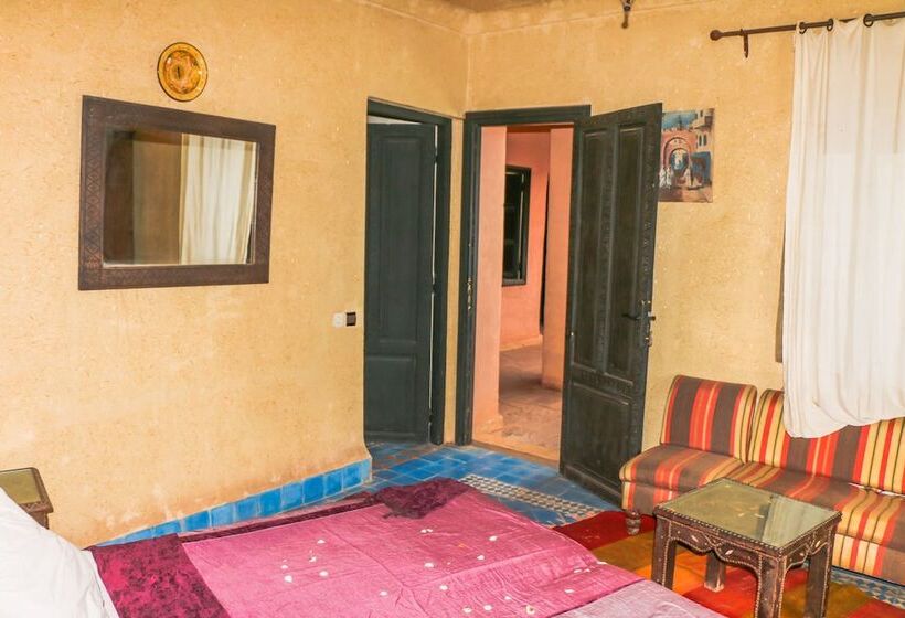 تختخواب و صبحانه Riad Kasbah Omar