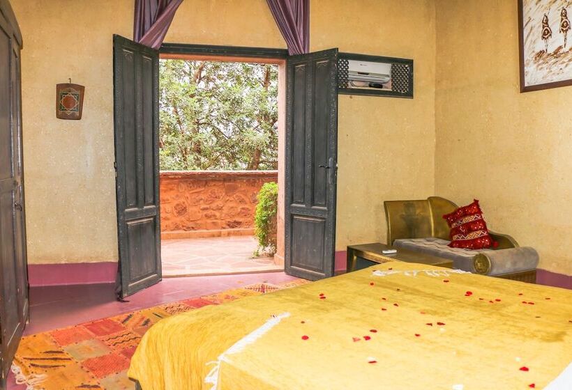 تختخواب و صبحانه Riad Kasbah Omar