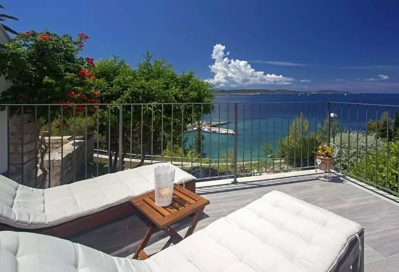 Blue Bay Residence