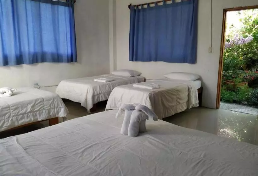 مسافرخانه Casita De La Isla