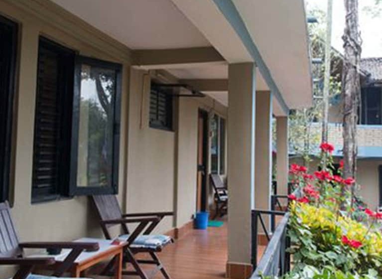 هتل Chitwan Tiger Camp