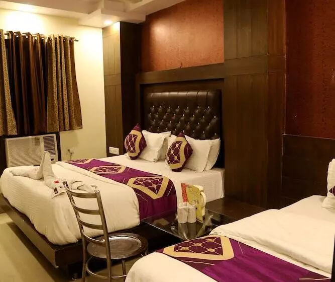 Hotel Shivam International