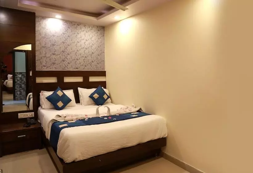 Hotel Shivam International