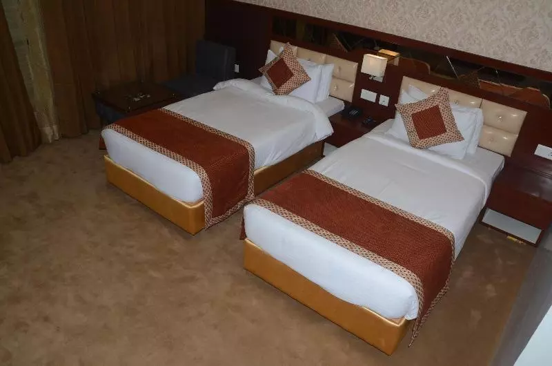 هتل The Grand Empire A Boutique